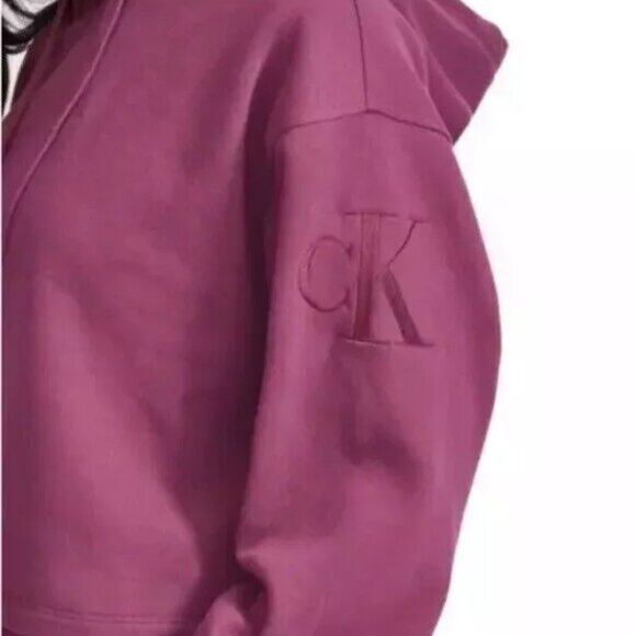 NWT Calvin Klein Jeans Women's Soft Pullover Cropped Hoodie Red Size M $60 3C666 - Picture 3 of 3